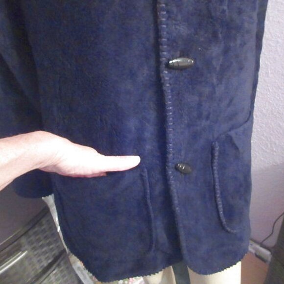 90s VTG Reversible Fleece Coat Size M High Pile Reindeer Toggle Hood Snowflakes - Picture 4 of 12